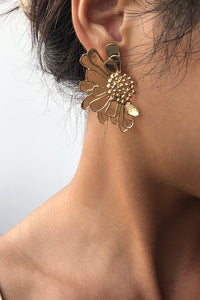 Retro Alloy Floral Pattern Earrings