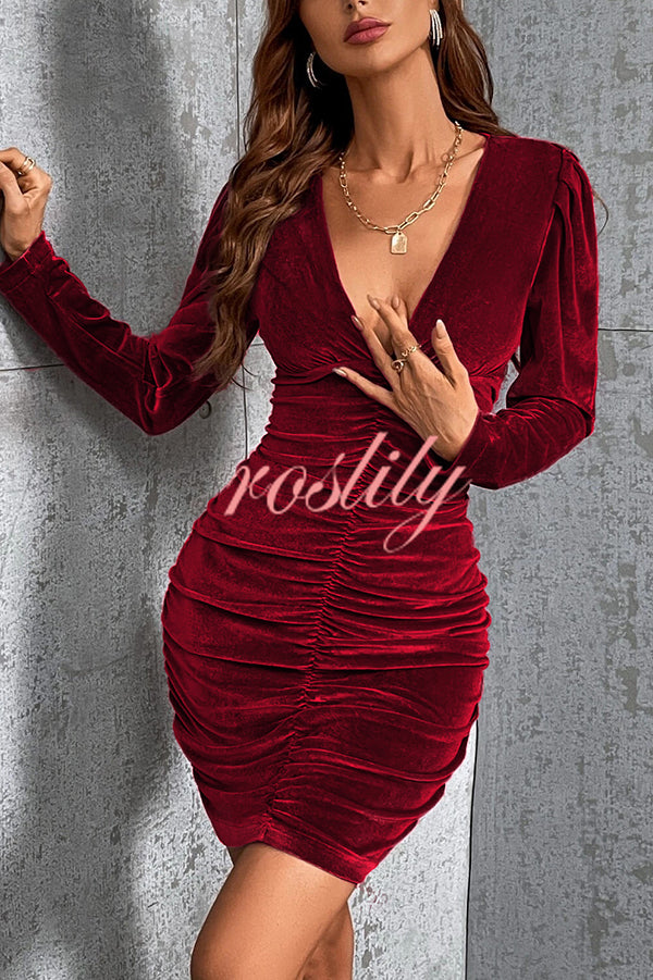 Solid Color Velvet Sexy V-neck Long Sleeve Ruched Mini Dress