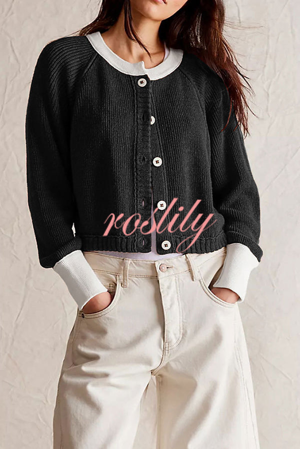 Stylish Contrasting Crew Neck Buttoned Knitted Cardigan