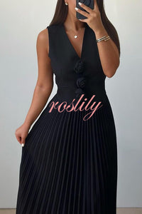 Stylish Rosette Sleeveless Tank Top and Pleated Maxi Skirt Set