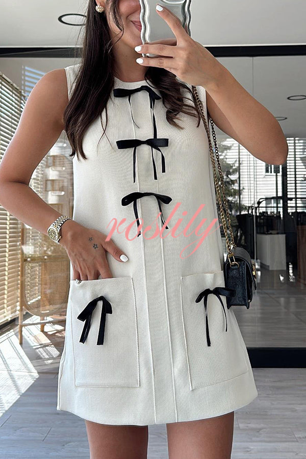 Stylish Contrasting Bow-embellished Pocket Knit Mini Dress